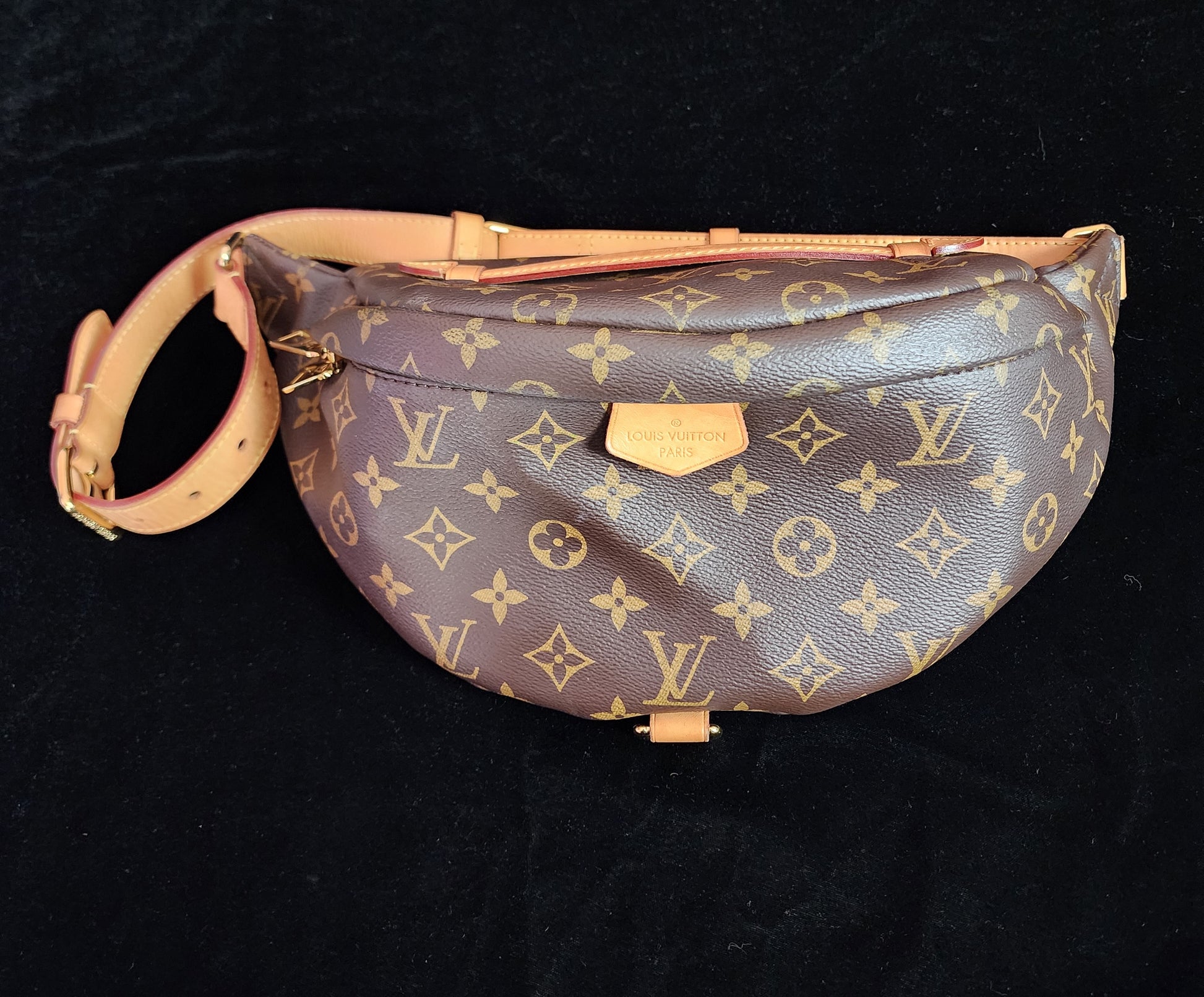 Replica Handbags Louis Vuitton LV Iconic 30 MM Reversible Belt